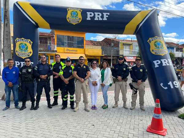 A Secretaria de Educação do Município de Icó, em parceria com a Polícia Rodoviária Federal (PRF)